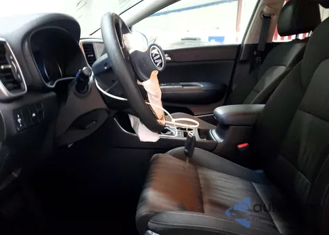 2020 Kia Sportage Lx z USA, uszkodzony, nr VIN KNDPM3AC6L7732383